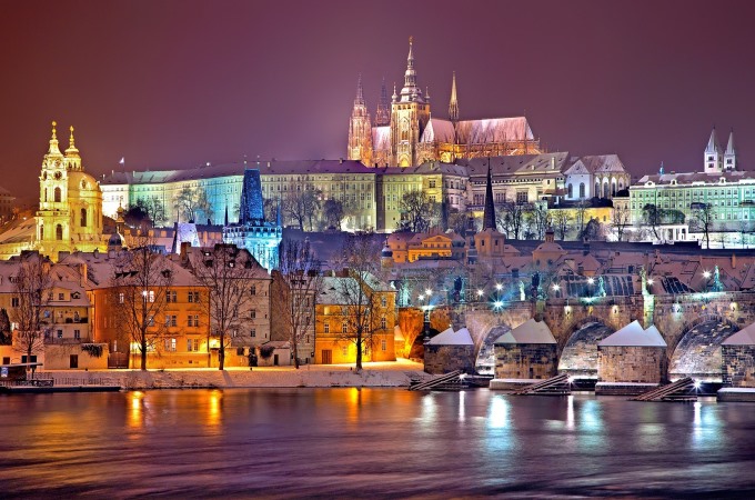 Minivacanța  de 1 decembrie 2023